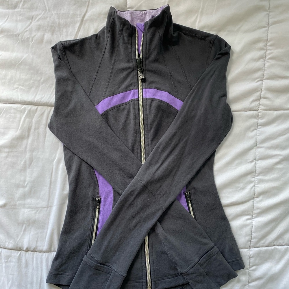 LULULEMON JACKET